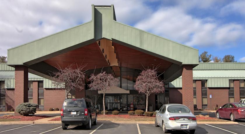 Baymont By Wyndham South Bend Near Notre Dame Hotel Exterior foto