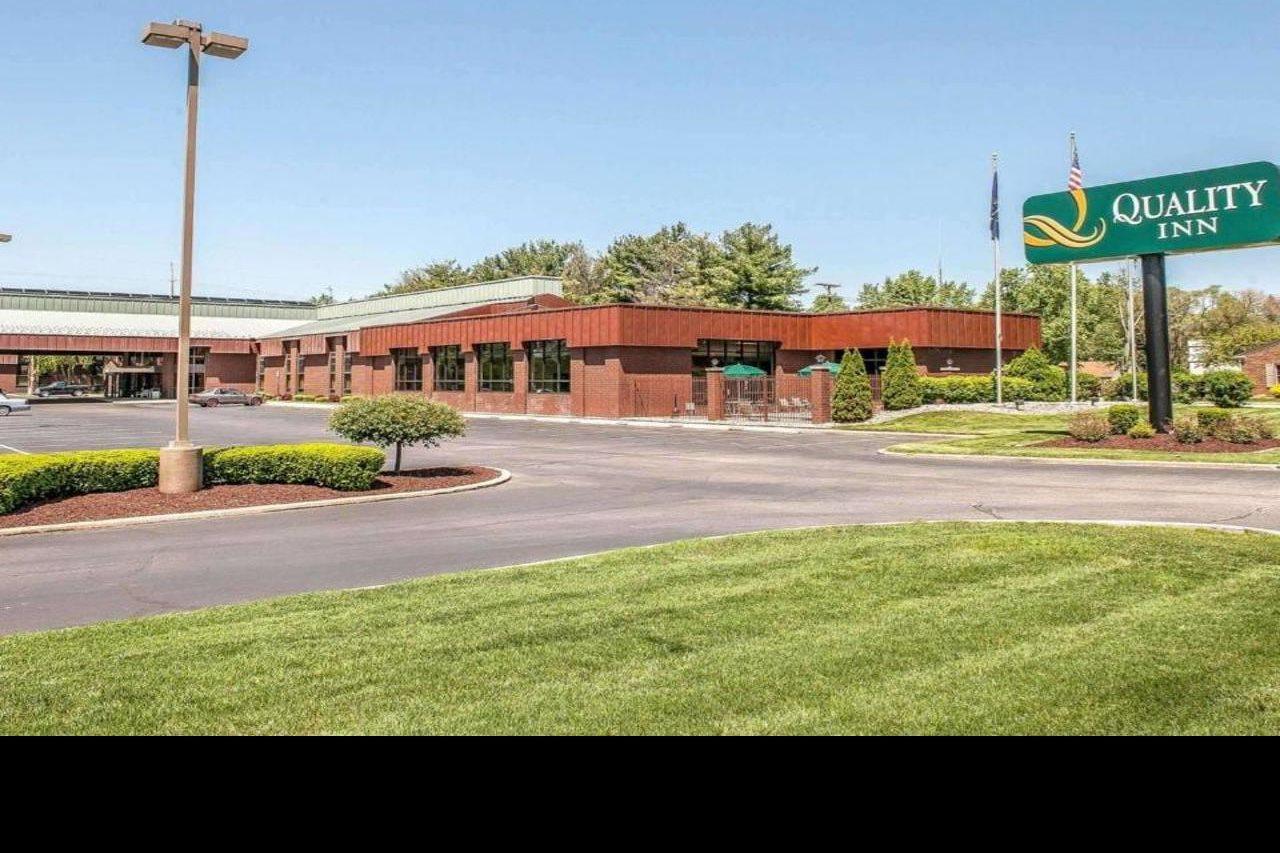 Baymont By Wyndham South Bend Near Notre Dame Hotel Exterior foto