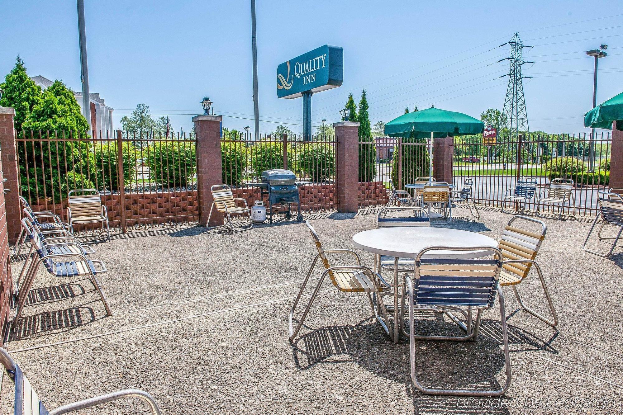 Baymont By Wyndham South Bend Near Notre Dame Hotel Exterior foto